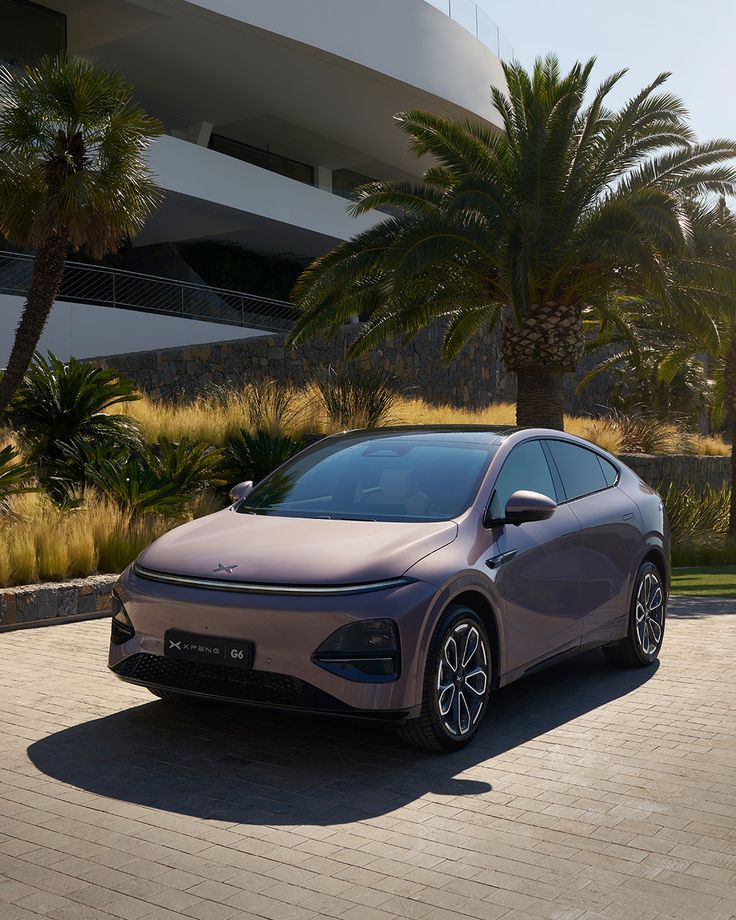 SUV hybrid 200 jutaan resmi meluncur di GIIAS 2025, klaim irit 30 km/l dan punya 17 fitur ADAS lengkap.(Pinterest)