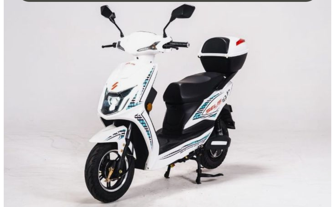 Motor listrik 7 jutaan terbaik 2025 hadir dengan fitur modern, hemat listrik, dan jarak tempuh hingga 80 km, cocok untuk kendaraan harian.