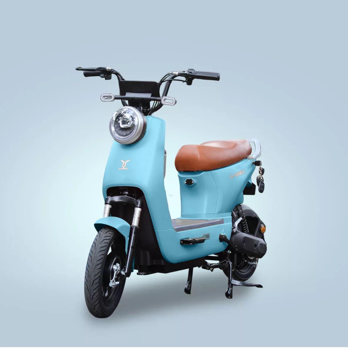 Perjalanan bisnis motor listrik sejak 2018, dari nol hingga punya 3 pabrik dan layanan after sales 24 jam.