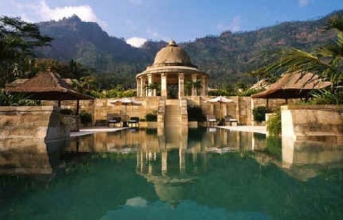 Review Amanjiwo Resort Magelang, resort mewah dekat Borobudur dengan suasana tenang, fasilitas premium, dan pengalaman eksklusif.