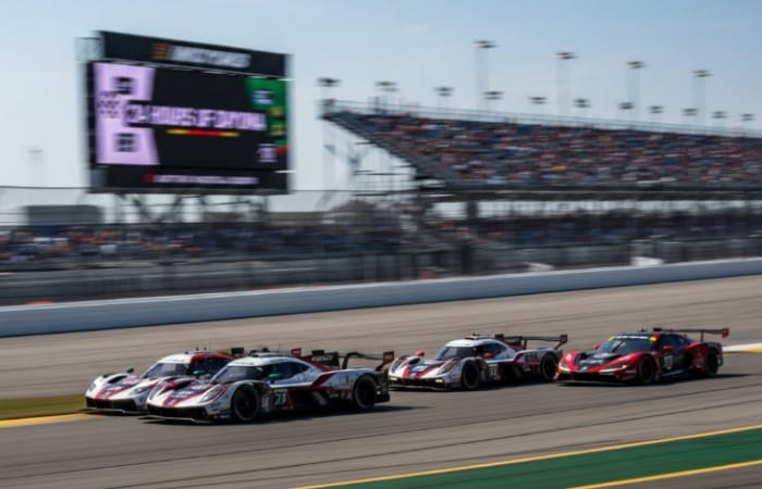 IMSA Sports Car Racing 2025 hadir dengan kelas GTP, LMP2, GTD, dan balapan 24 jam penuh. Simak penjelasan lengkapnya!