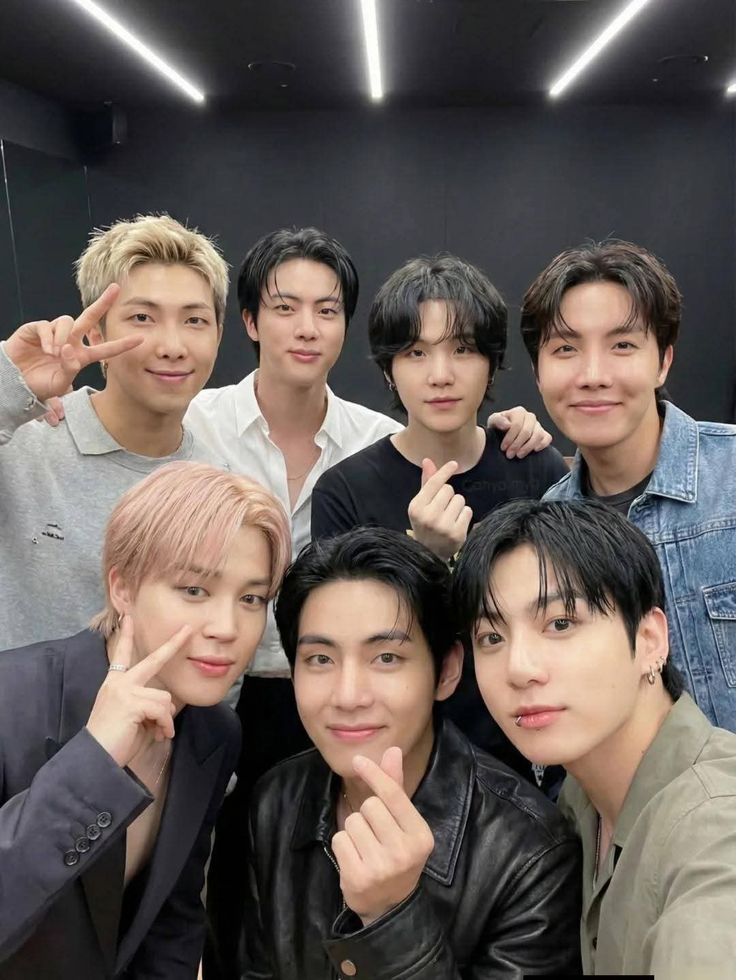 Boikot K-Pop menguat setelah konflik netizen Korea dan Asia Tenggara. Konser BTS di Jakarta disebut terancam batal.(Pinterest)