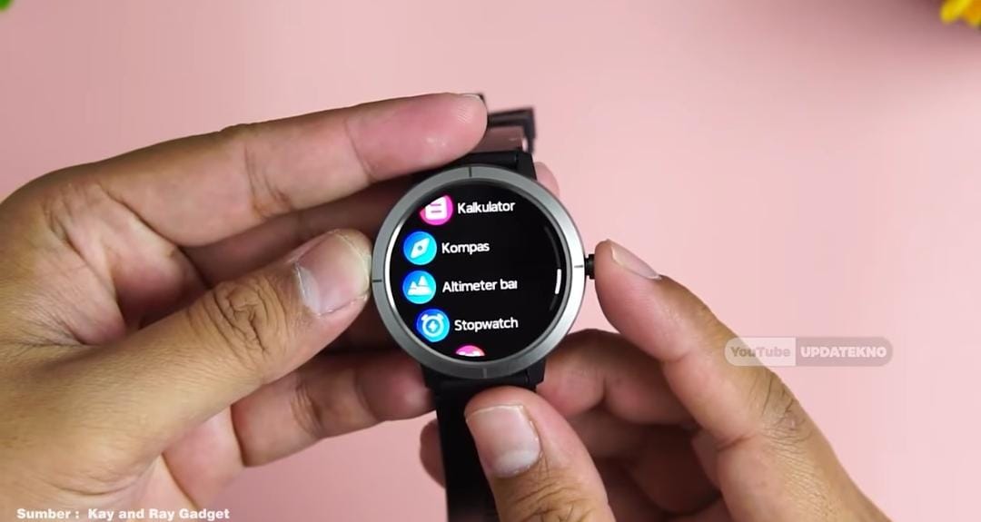 7 smartwatch 500 ribuan terbaik dengan AMOLED, GPS akurat, baterai awet, cocok untuk kuliah, kerja, dan olahraga.