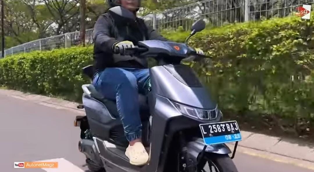 5 motor listrik terbaru 2025 harga Rp15&ndash;25 jutaan, dari Polytron Fox Air hingga Yadea Velax. Cek spesifikasi dan fiturnya di sini.