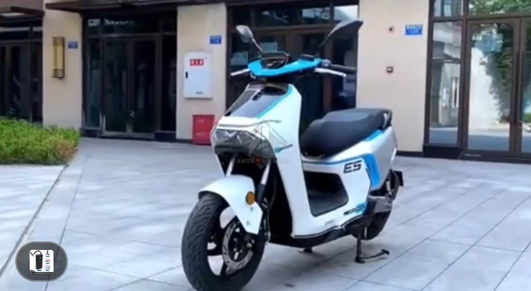 Harga motor Zongsen S5 diprediksi Rp50&ndash;60 juta. Skutik listrik jarak 300 KM dengan teknologi hibrida dan fast charging.