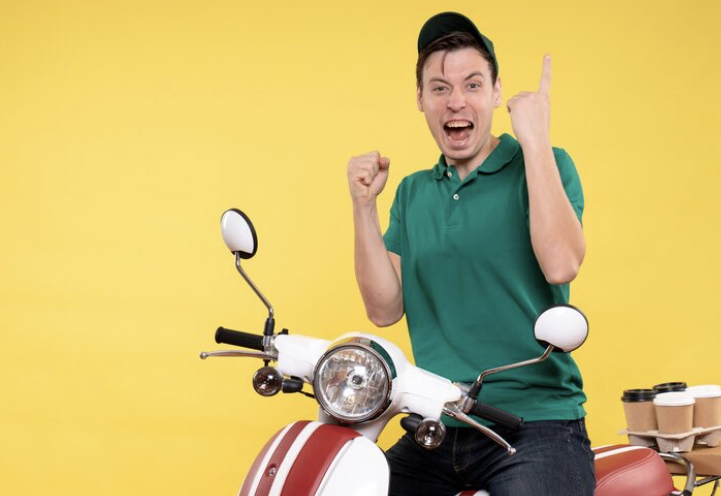 Charge Backet cocok bagi pengguna perkotaan yang menginginkan motor listrik praktis dengan fitur fast charging ekstrem.