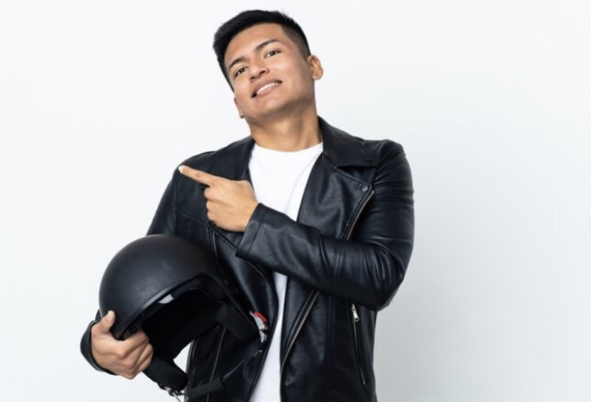 Cek rekomendasi naked bike 2025 terbaik! Dari Yamaha MT-15 hingga Kawasaki Z400, temukan motor sport idaman yang gahar dan nyaman di sini.