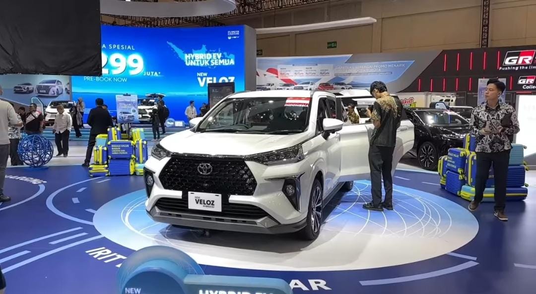 Toyota Velos Hybrid resmi meluncur, harga mulai Rp299 juta jadi mobil hybrid termurah Toyota dengan mesin Yaris Cross.