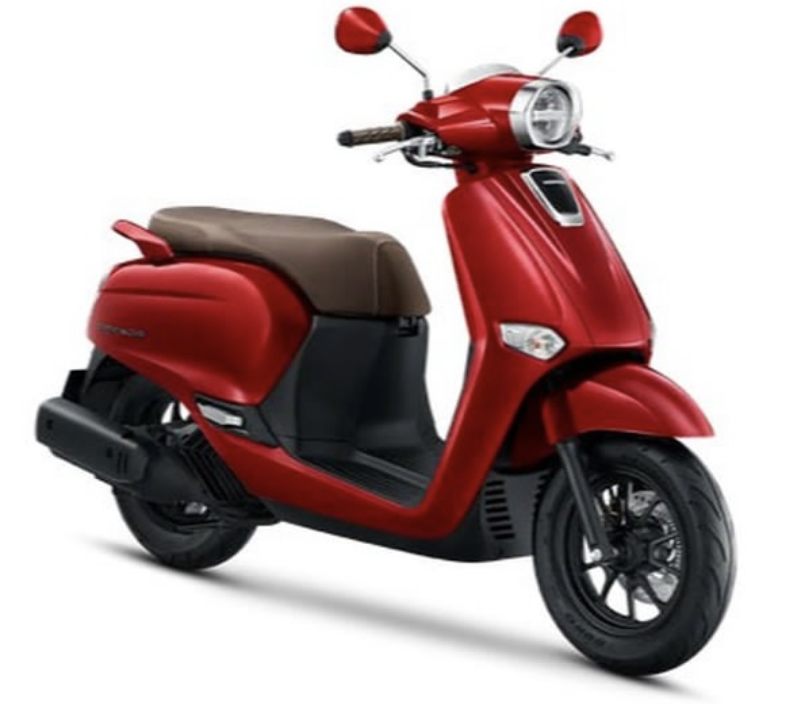 Bingung pilih mana? Simak perbandingan Honda Stylo vs Honda Giorno. Adu bagasi 30L, mesin 160cc, hingga desain retro paling kece tahun 2026!