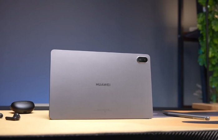 Huawei MatePad SE 11 jadi tablet murah 2 jutaan dengan stylus dan fitur lengkap, cocok untuk pelajar hingga keluarga.