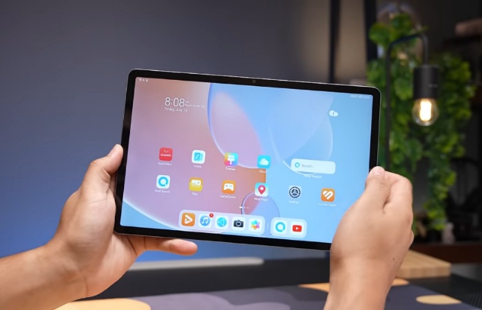 Huawei MatePad SE 11 jadi tablet murah 2026 dengan stylus, baterai awet, dan layar 11 inci. Cocok untuk belajar dan hiburan.