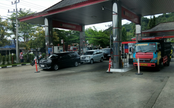 KEBUTUHAN HARIAN: Stok BBM dipastikan aman hingga masa mudik  Lebaran Idul Fitri nanti.