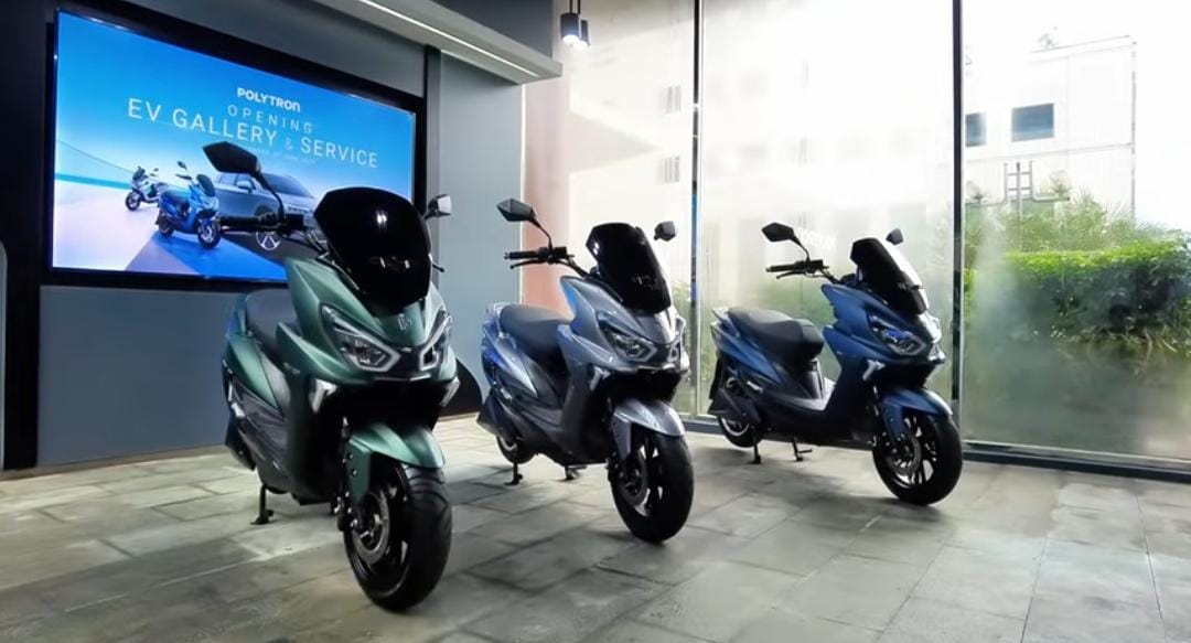 Review 1 tahun Polytron Fox R tempuh 18 ribu km, biaya cuma Rp3,2 juta. Hemat banget, tapi after sales bikin deg-degan?