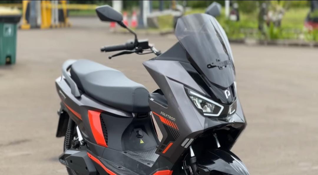 Polytron Fox 350 hadir di Pekalongan dengan jarak tempuh 130 km, top speed 96 km/jam, harga mulai Rp15 jutaan.