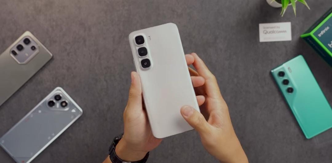 Infinix Hot 60 Pro Plus hadir setipis 5,95 mm dengan layar 144Hz dan kamera Sony IMX882 di harga Rp2,5 jutaan.