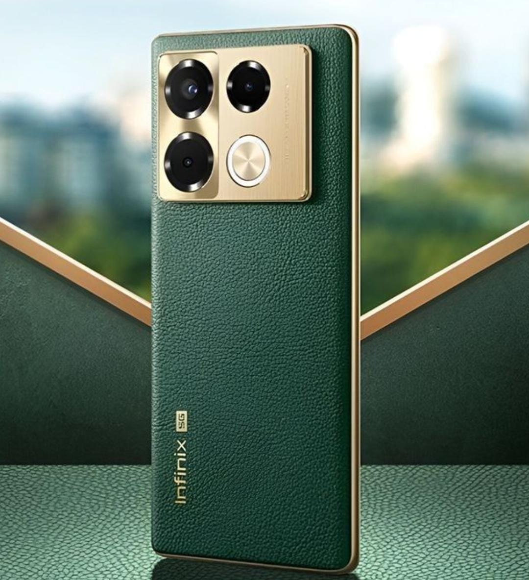 Pengalaman 1 bulan pakai Infinix Note 40 Pro 5G, desain mewah, layar AMOLED 120 Hz, speaker JBL, tapi performa harus kompromi.