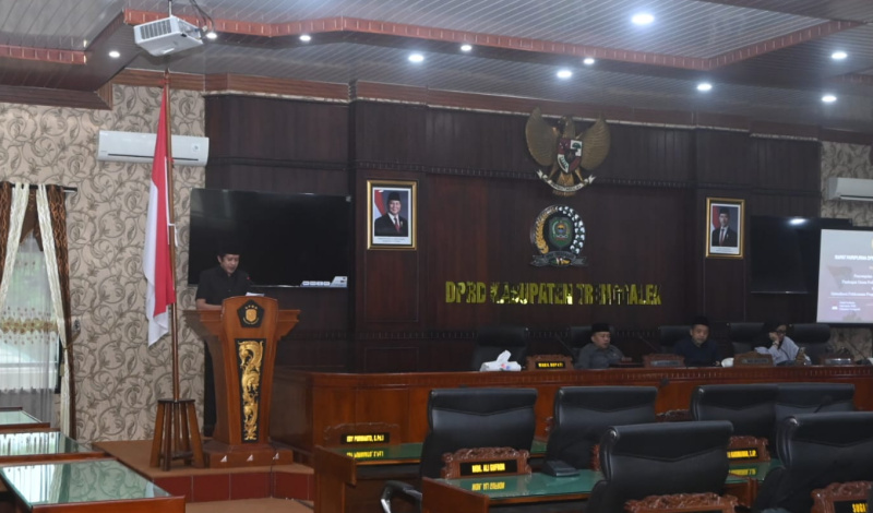 Rapat paripurna DPRD Trenggalek dengan agenda pembahasan ranperda tentang jaminan sosial ketenagakerjaan