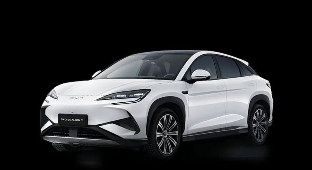 Review BYD Sealion 7 di IIMS 2025, SUV listrik 522 HP dengan harga mulai Rp629 juta. Intip spesifikasi dan fiturnya!