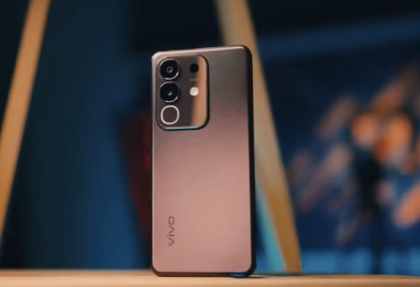 HP 2 jutaan terbaik Lebaran 2026 hadir dengan spek gahar: baterai 7.000 mAh, AMOLED 144Hz, hingga kamera 108MP!