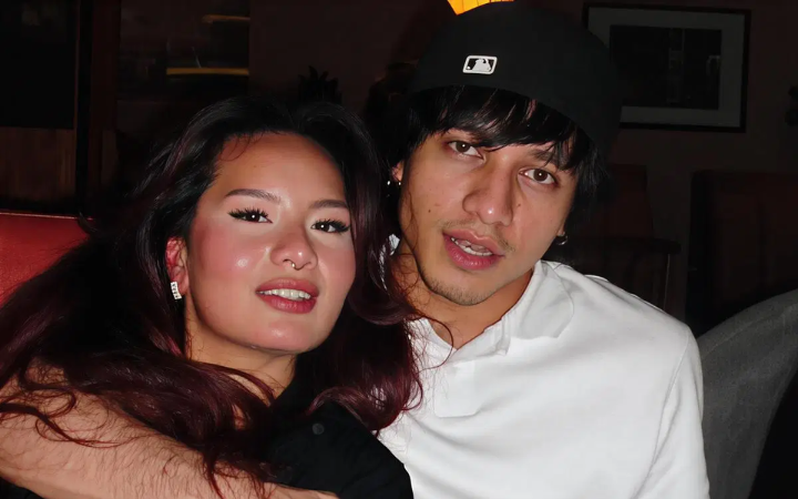 Jefri Nichol : Pamer Foto mesra bersama Zahwa Massaid seret nama Jule lagi.
