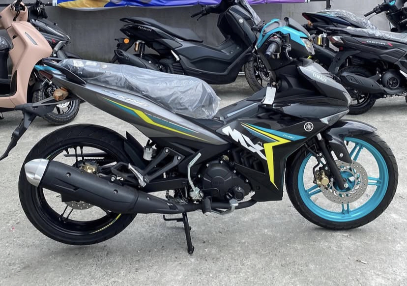 All New Yamaha MX King 155 VVA tampil sporty dengan mesin 155 cc dan fitur canggih. Siap bangkitkan motor bebek Yamaha?