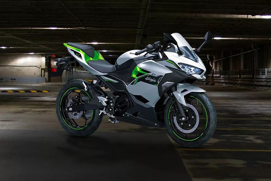 Kawasaki Ninja E-1 dan Z E-1 resmi dijual di Indonesia, motor listrik sport Rp149 juta dengan top speed 104 km/jam.