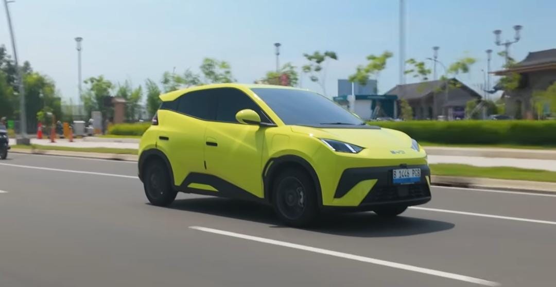 Review BYD Sealion 8 (Tang L), SUV 7-seater PHEV &amp; EV dengan drone dan baterai 100 kWh.
