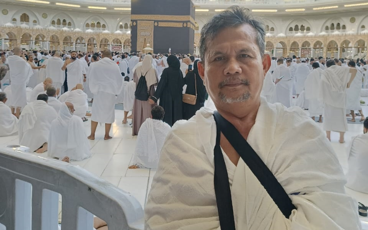 DILIPUTI KECEMASAN : Ketua PDM Trenggalek Wicaksono yang melaksanakan ibadah Umrah di tengah tegangan geopolitik antara Iran, dengan AS dan Israel.
