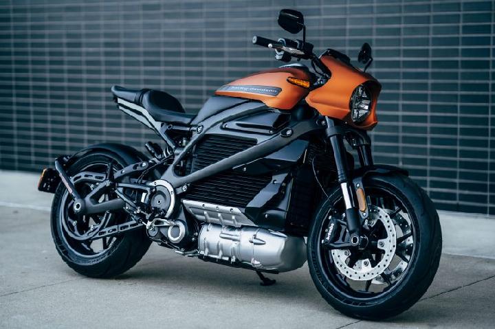 LiveWire One, Motor Listrik Turunan Harley-Davidson Ini Bikin Heboh: Tenaga 100 HP, Torsi 115 Nm, Harga Nyaris Rp1 Miliar!