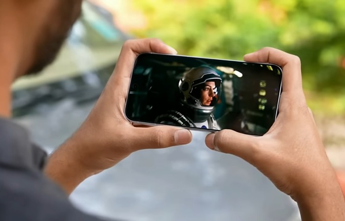 Rekomendasi hp 2 jutaan Maret 2026 dengan layar AMOLED 144Hz, kamera 108 MP, dan baterai jumbo. Pilihan terbaik untuk gaming dan harian.