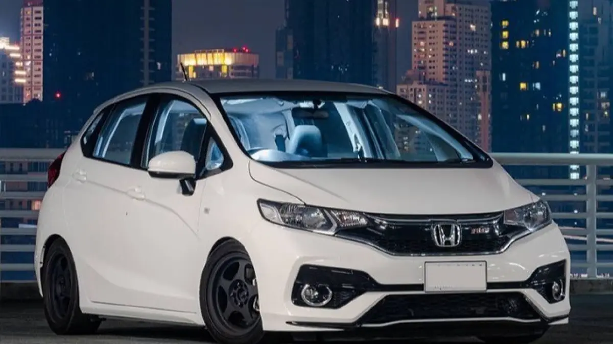 Harga Honda Jazz bekas mulai Rp212 juta, tersedia facelift KM rendah hingga RS 2020, kondisi asli dan siap pakai.