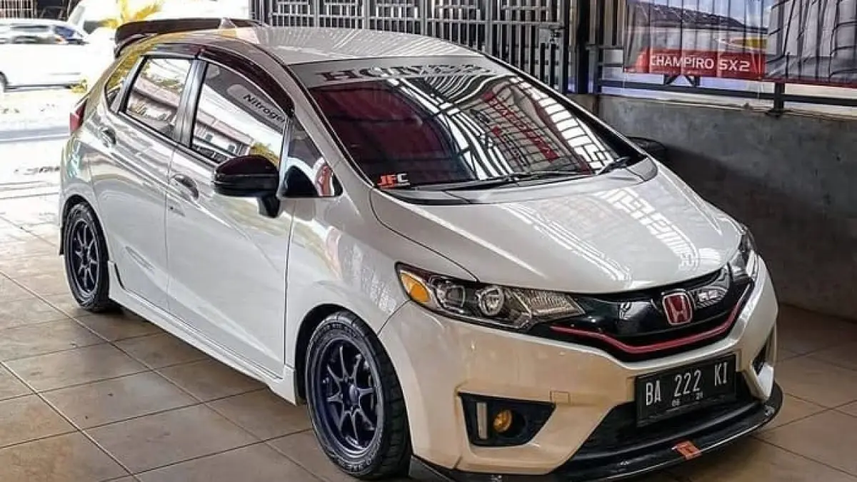 Honda Jazz bekas masih diburu meski sudah disuntik mati. Harga mulai Rp130 jutaan, kondisi terjaga dan siap pakai!