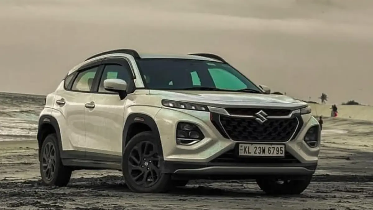 Suzuki Frong GX Hybrid 2025, compact SUV paling laris dengan full spek, irit BBM, dan fitur lengkap, siap jadi favorit keluarga.