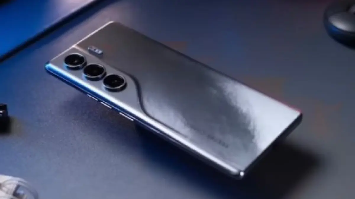 Cek rekomendasi HP Terbaik Lebaran 2026! Dari Samsung, Oppo, hingga iPhone 14 turun harga gila-gilaan. Sikat buat foto keluarga & mabar pas mudik!