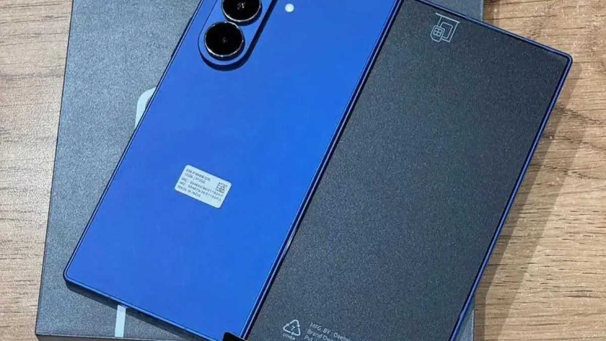 Review jujur Samsung Galaxy Z Fold 7 setelah 6 bulan. Intip masalah cat ngeletek, rahasia baterai awet, hingga fitur canggih Gemini AI. Cek harganya!