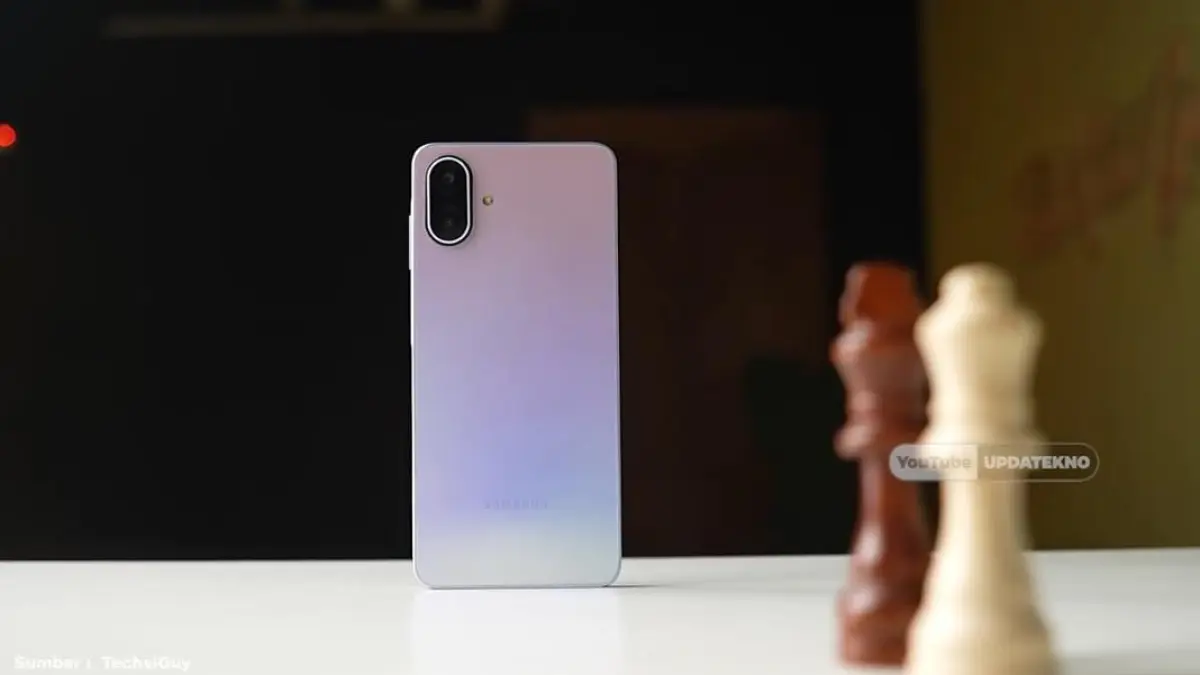 7 HP Samsung terbaik harga 1–3 jutaan, mulai Galaxy A26 5G hingga A07. Pilihan murah dengan fitur lengkap dan performa stabil.