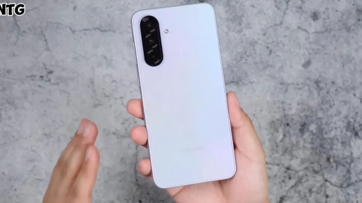 Samsung Galaxy A37 segera rilis dengan chipset baru dan harga Rp3 jutaan, ini spesifikasi lengkap dan apakah layak dibeli.