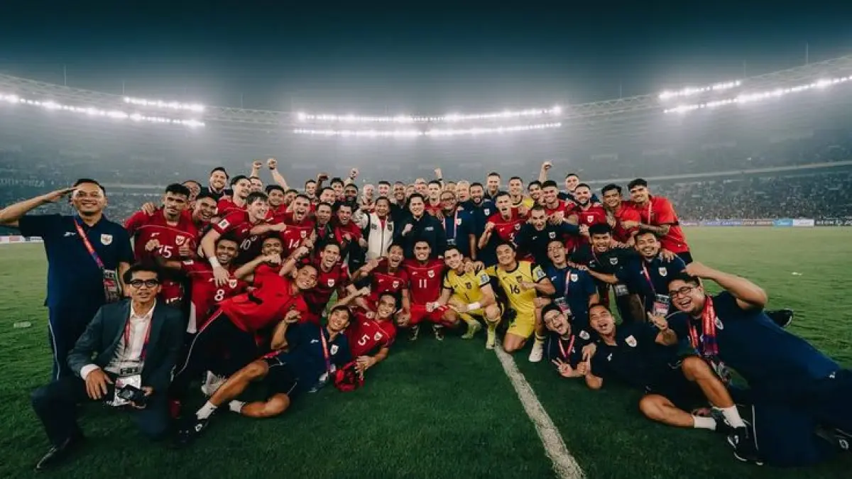 Kontroversi laga AFC Timnas Indonesia picu reaksi publik. Keputusan wasit dan transparansi VAR jadi sorotan pencinta sepak bola nasional.