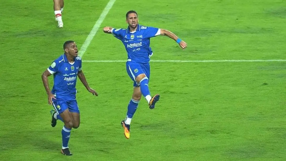 Beckham Putra dipanggil Timnas Indonesia picu pro kontra. Persib Bandung juga disorot karena sponsor fantastis Rp92 triliun