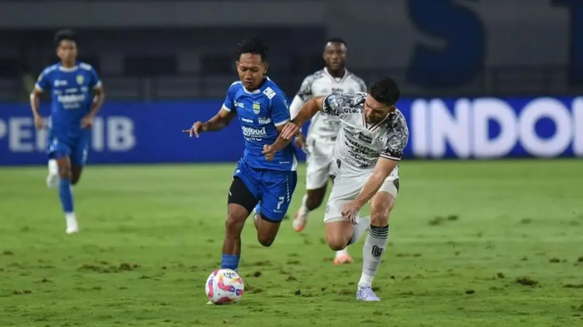 Beckham Putra dipanggil Timnas Indonesia tuai kritik. Persib Bandung juga disorot usai sponsor fantastis Rp92 triliun