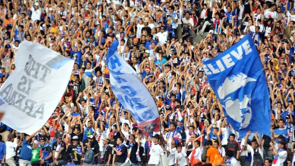 Marcos Santos hengkang dari Arema FC jadi isu panas usai Guarani buka negosiasi. Mario Gomez muncul sebagai kandidat pengganti.