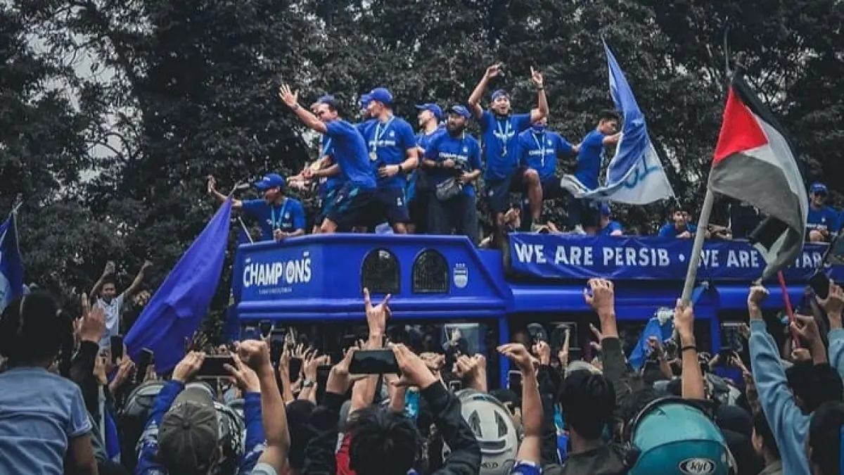 Glen Sugita dan kekayaan fantastisnya jadi kunci Persib Bandung mandiri. Ini sosok dan perannya di balik sukses Maung Bandung.