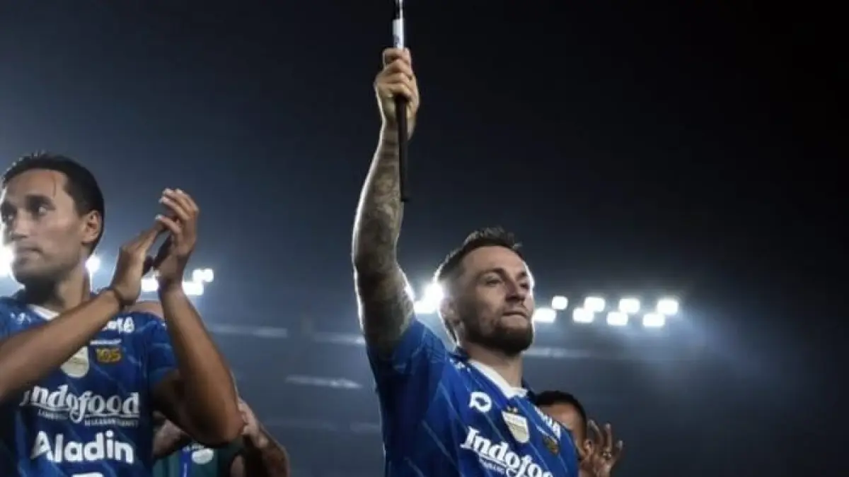 Pemilik Persib Bandung Rp30 triliun jadi kunci klub stabil dan profesional. Ini rahasia sukses Persib di era sepak bola modern.