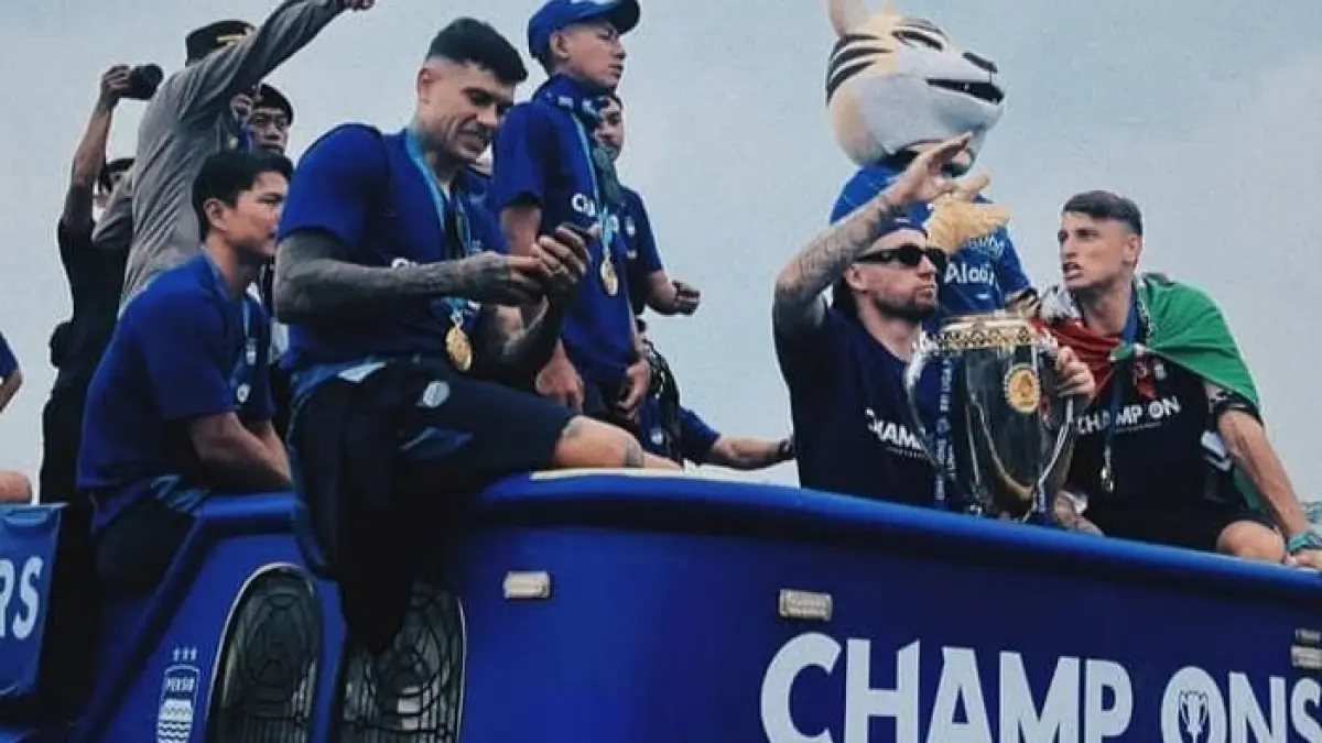 Pemilik Persib Bandung ternyata punya kekayaan Rp30 triliun. Sosok low profile ini ubah Persib jadi klub profesional modern.