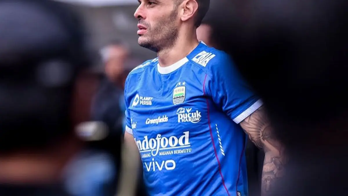 Persib targetkan valuasi Rp8 Triliun! Simak blueprint transfer pemain sebagai instrumen saham menuju IPO Persib 2026 yang ambisius di sini.