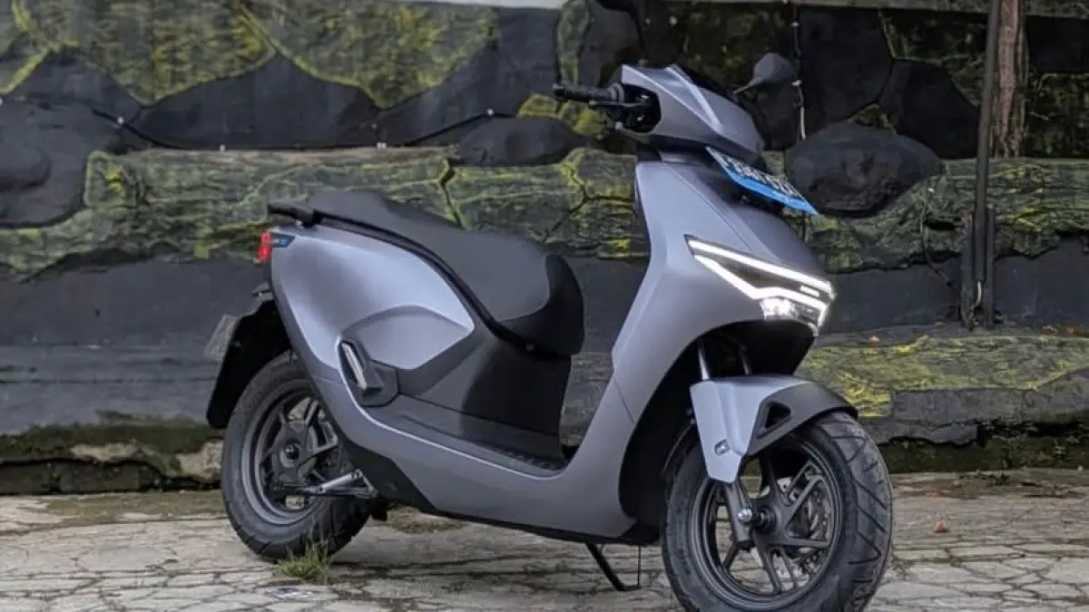 Bongkar teknologi canggih Honda EM1 e: yang pakai sistem mobil listrik. Cek alasan mengapa harga bekasnya tetap mahal dan tetap diburu di sini!