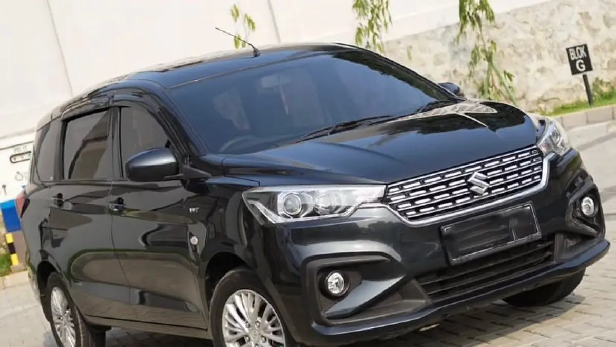 Rumor stop produksi salah besar! Intip spesifikasi Suzuki Ertiga 2026, mobil keluarga paling badak dengan harga di bawah 300 juta. Cek di sini!