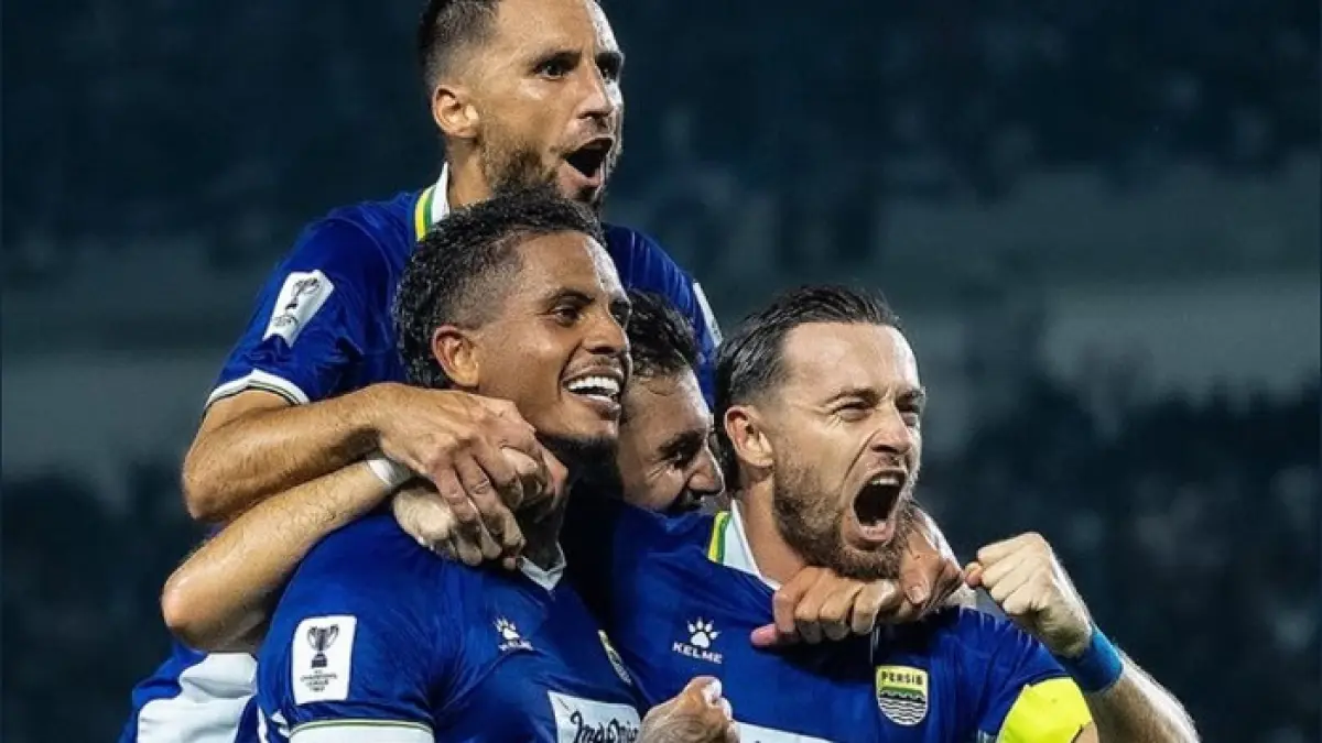 Transfer Persib terbaru 2026 memanas, Daffa Salman masuk radar dan tiga pemain lain siap gabung ke skuad Maung Bandung.

Tags: