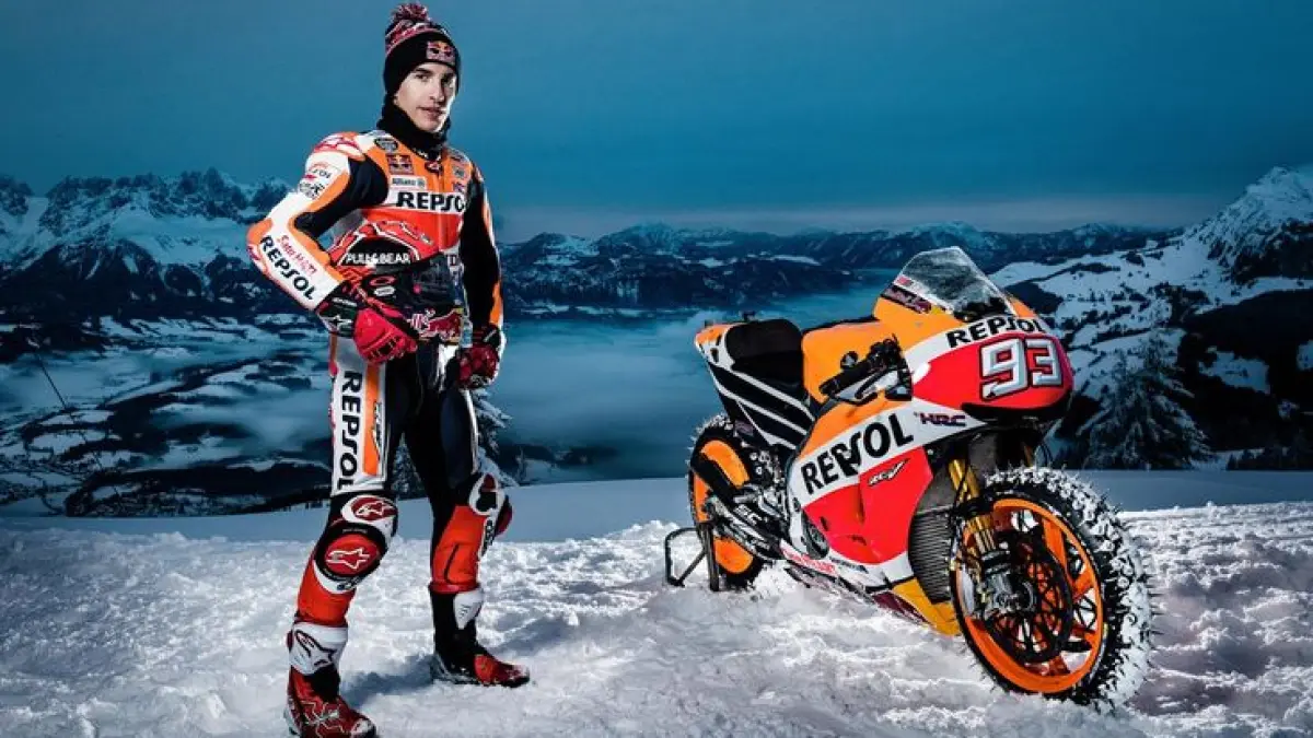 MotoGP Amerika 2026 penuh drama! Marc Marquez senggol rival, Jorge Martin menang dramatis di sprint race. Simak hasil lengkapnya.