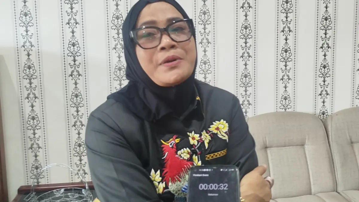 Ari Sri Wahyuni, Ketua DPD Golkar Trenggalek